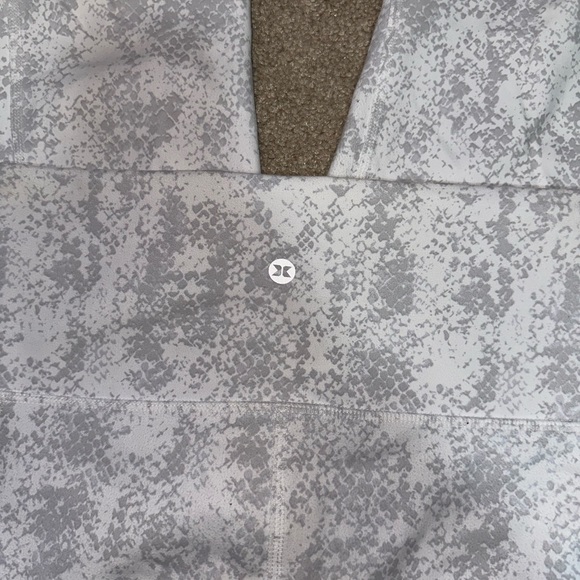 White snakeskin leggings - Picture 2 of 4